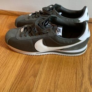 Dark Green men’s Nike Cortez